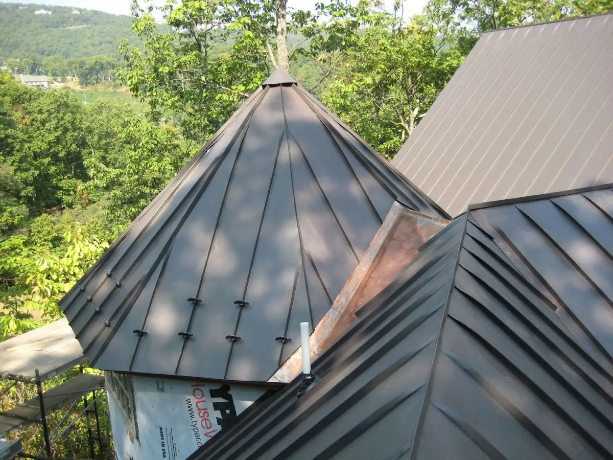 Professional Gutter Cleaning by Craftsman Roofing in Bit-O-Home Trailer Park